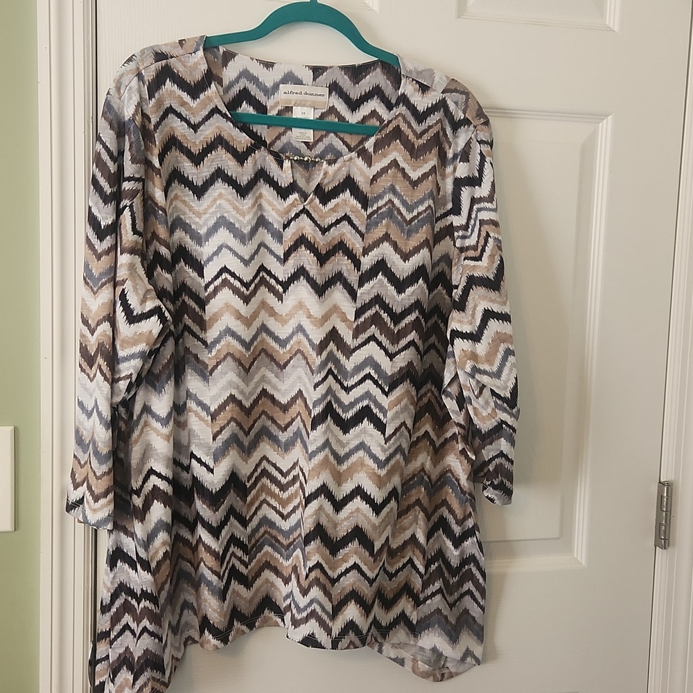 Alfred dinner 2x , 3/4 sleeved blouse multi color